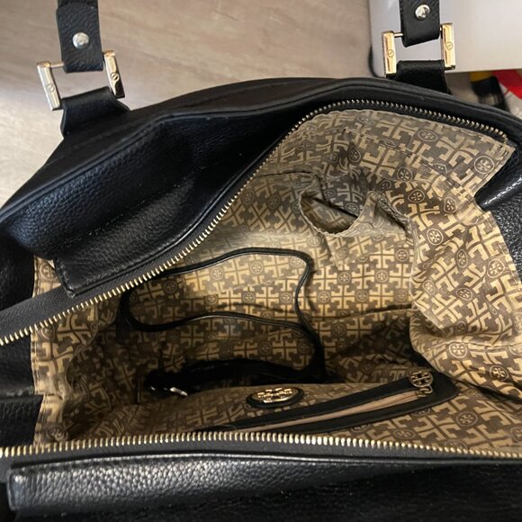 Tory Burch Black Leather handbag - Picture 3 of 9